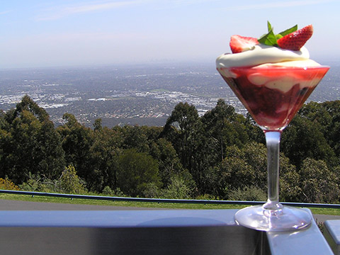 Boxing-Day-Lunch-Mt-DandenongAll-You-Can-Eat-Buffet-Lunch